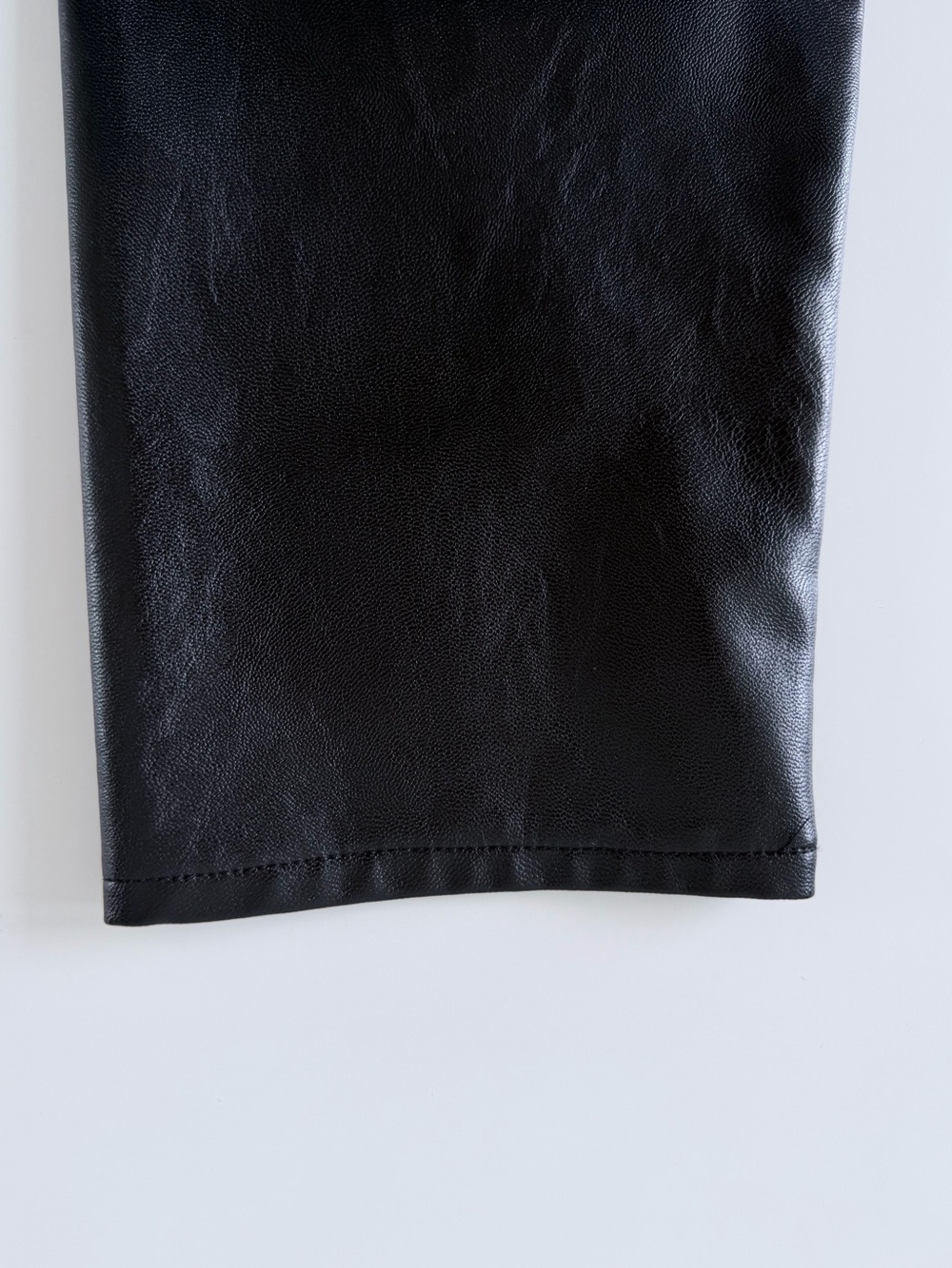 Oversized Black Faux Leather Shirt Jacket Snap Button Minimalist Shacket - Picture 7 of 10